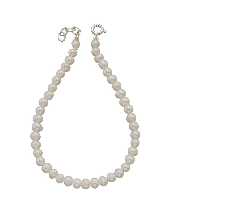 string of pearls white pearl bracelet with silver clasp | Carathea