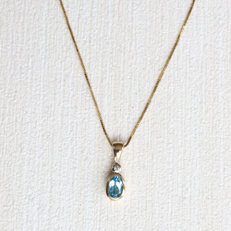 gold opal oval diamond pendant - Carathea