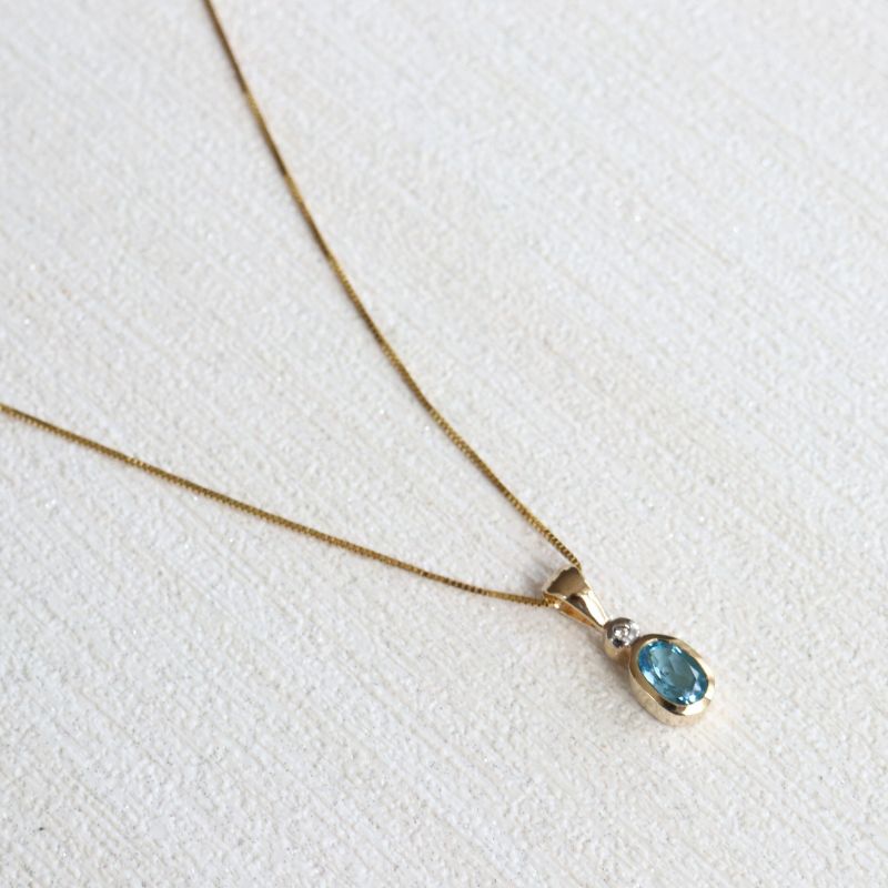 gold opal oval diamond pendant - Carathea