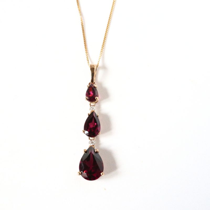 9ct Garnet & Diamond Teardrop Jewellery Carathea