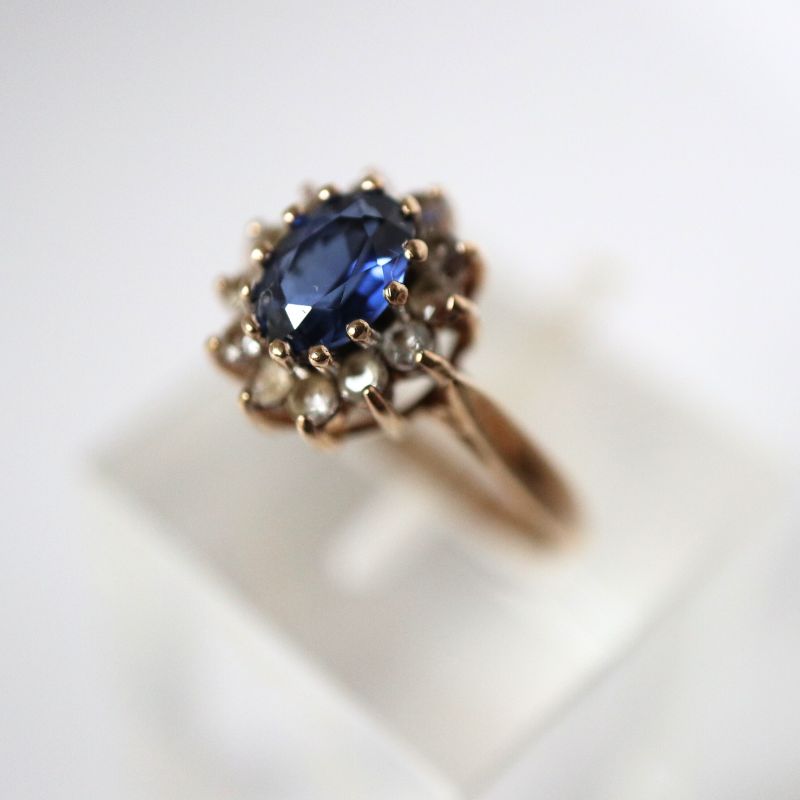 9ct gold sapphire & diamond ring - Carathea jewellers