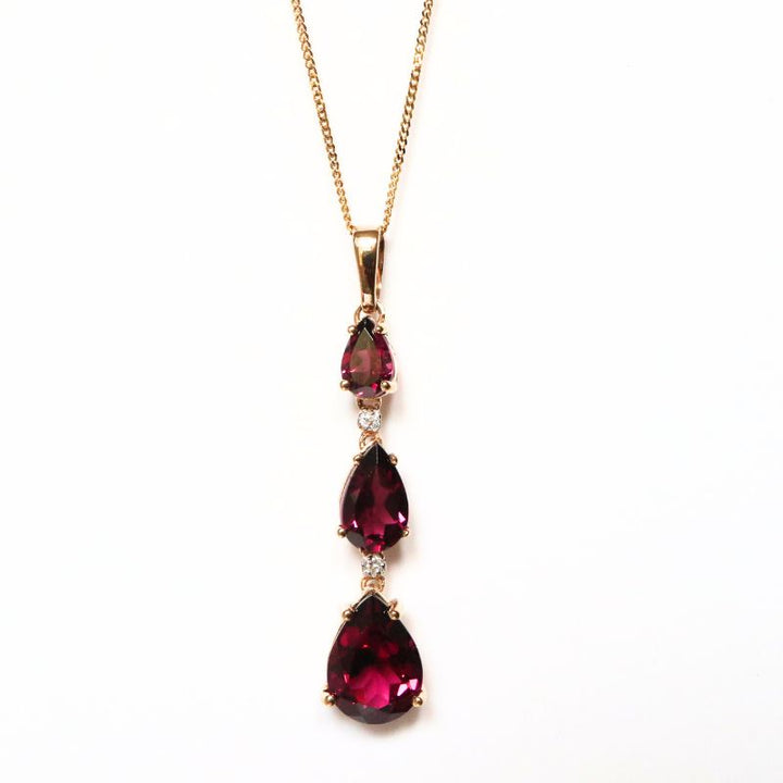 9ct Garnet & Diamond Teardrop Jewellery Carathea