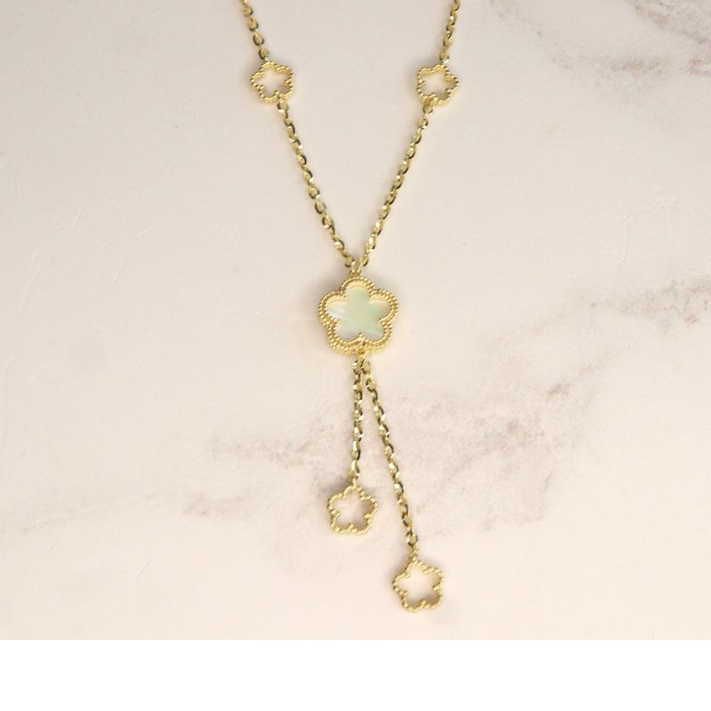 9ct Gold Mother of Pearl Clover Necklace