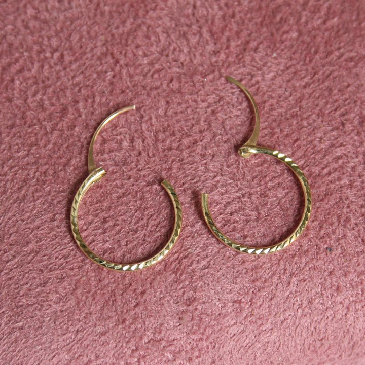 Gold Hinged Diamond Cut Sleeper Earrings 10mm