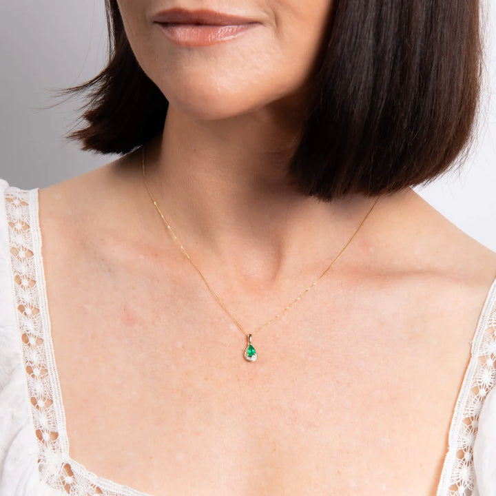 9ct Gold Emearld and Diamond Teardrop Pendant