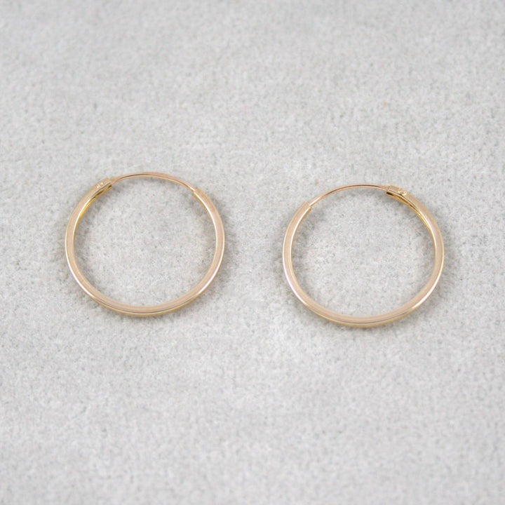9ct Gold 14 mm Hinged Sleepers