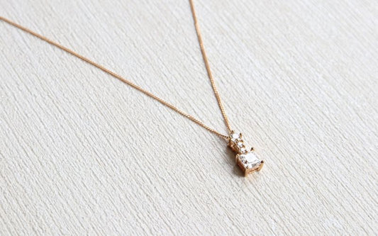 gold four cz pendant - Carathea