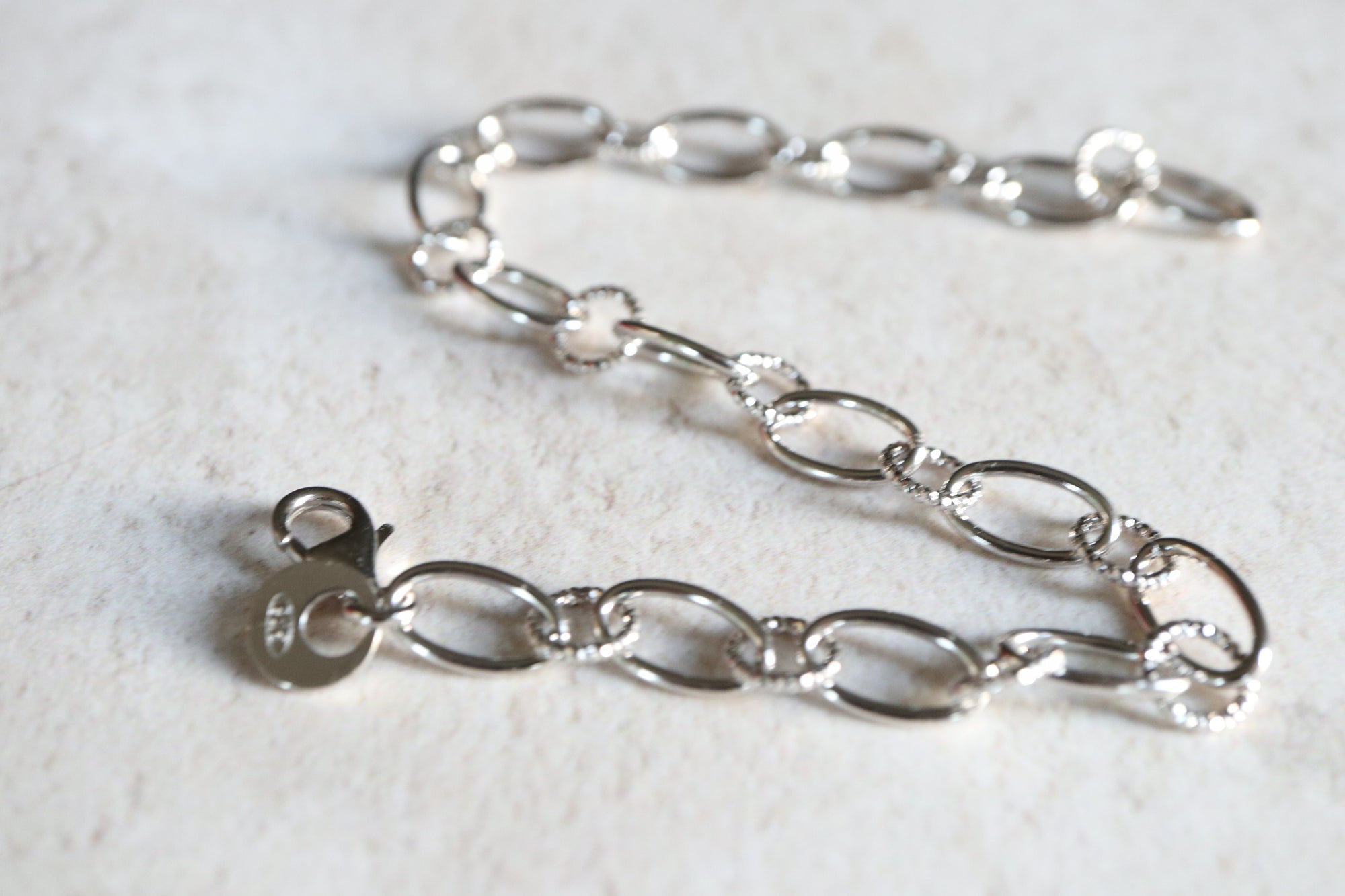 Silver Bracelet Alternative Oval and Round Links