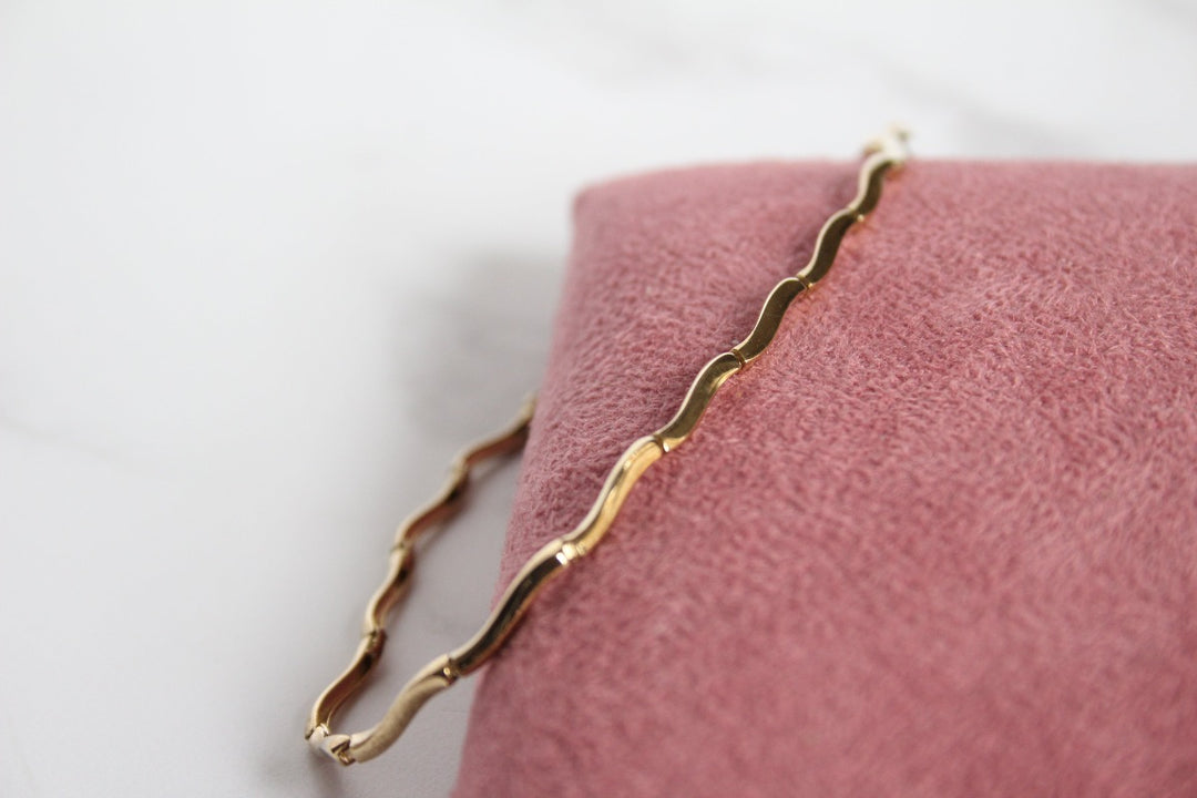 Gold Wave Bracelet Jewellery Carathea