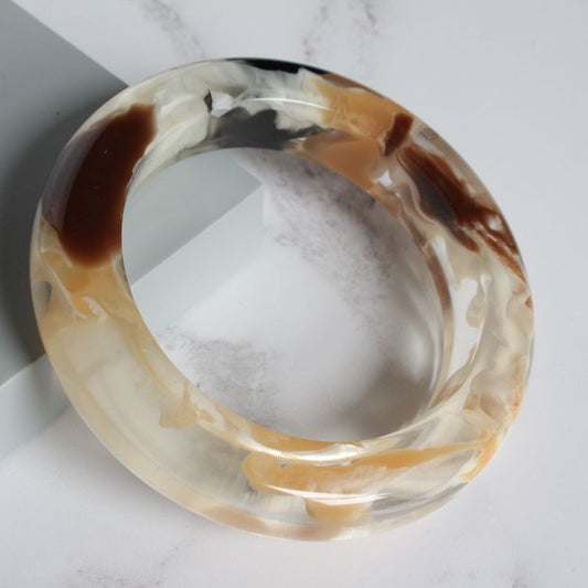 Jackie Brazil beige and brown resin bangle - Carathea jewellery