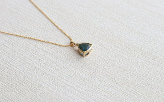 gold london blue topaz trillion cut pendant - Carathea jewellers