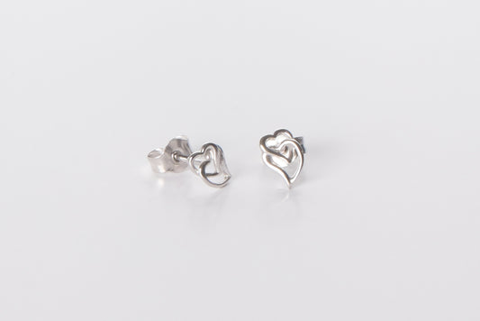 silver stud earrings with two open entwined hearts | Carathea