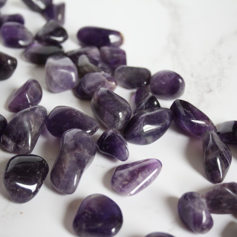 amethyst tumblestone - Carathea