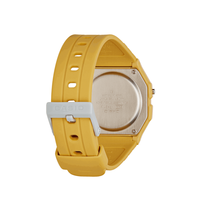 Unsiex Casio Digital watch in Yellow - Carathea