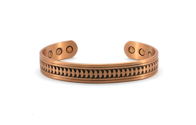 Copper bangle with six magnets track design - Carathea & Jools