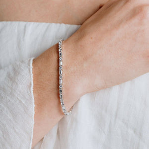 Brilliant and baguette cut tennis bracelet - Carathea jewellers