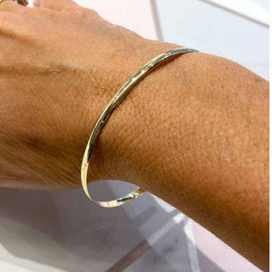 gold solid 3mm wide ladies bangle - Carathea jewellers