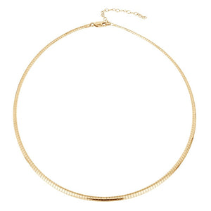 omega necklace in gold plated silver | Carathea