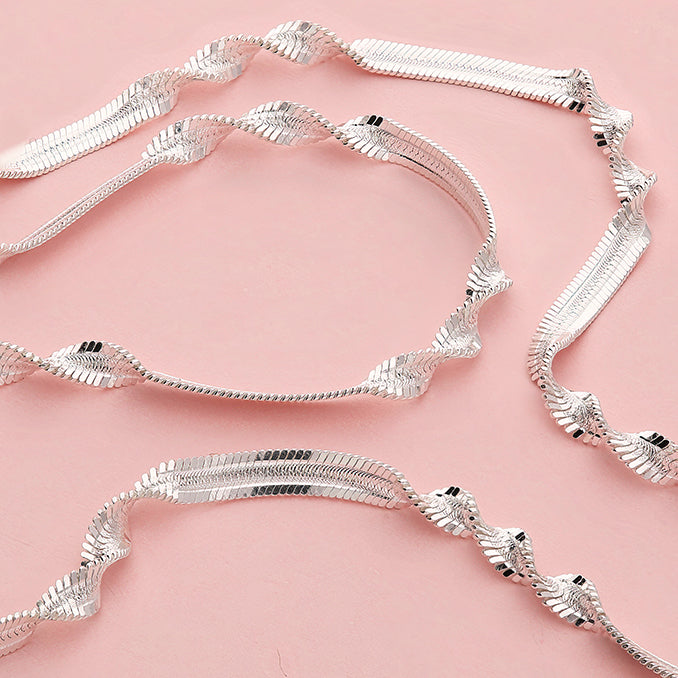 silver herringbone twist neckace - Carathea & Jools 