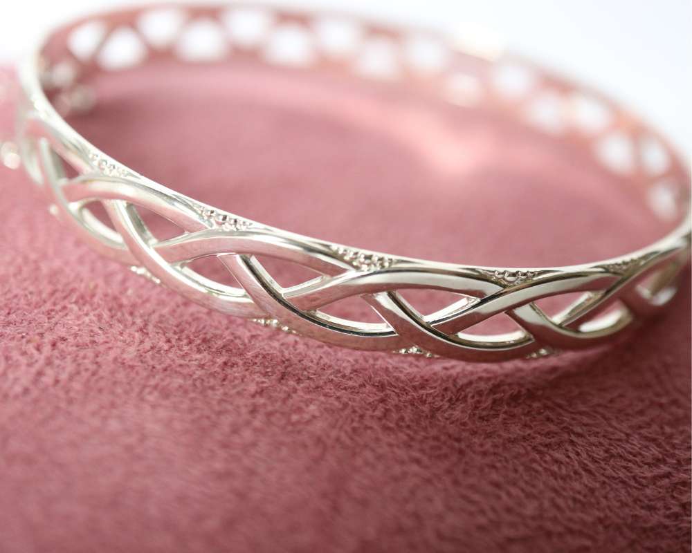 silver celtic lattice bangle- Carathea jewellers