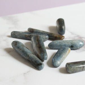 kyanite tumblestones - Carathea