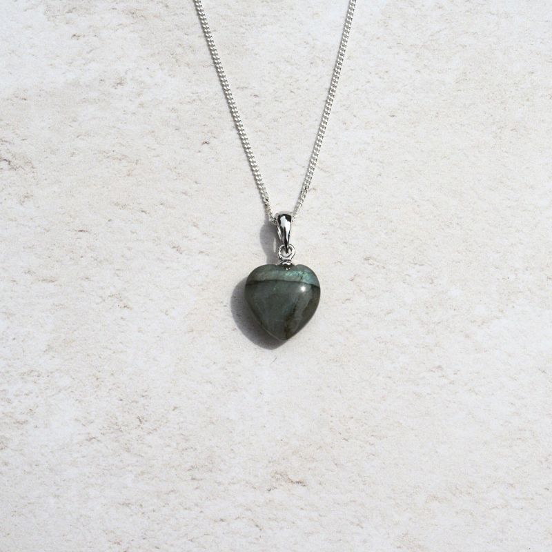 labradorite heart pendant - Carathea