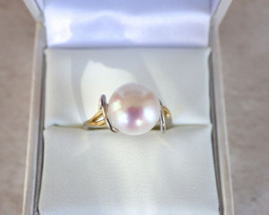 two tone gold ring with large pearl - Carathea jewellers