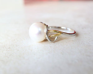 two tone gold ring with large pearl - Carathea jewellers