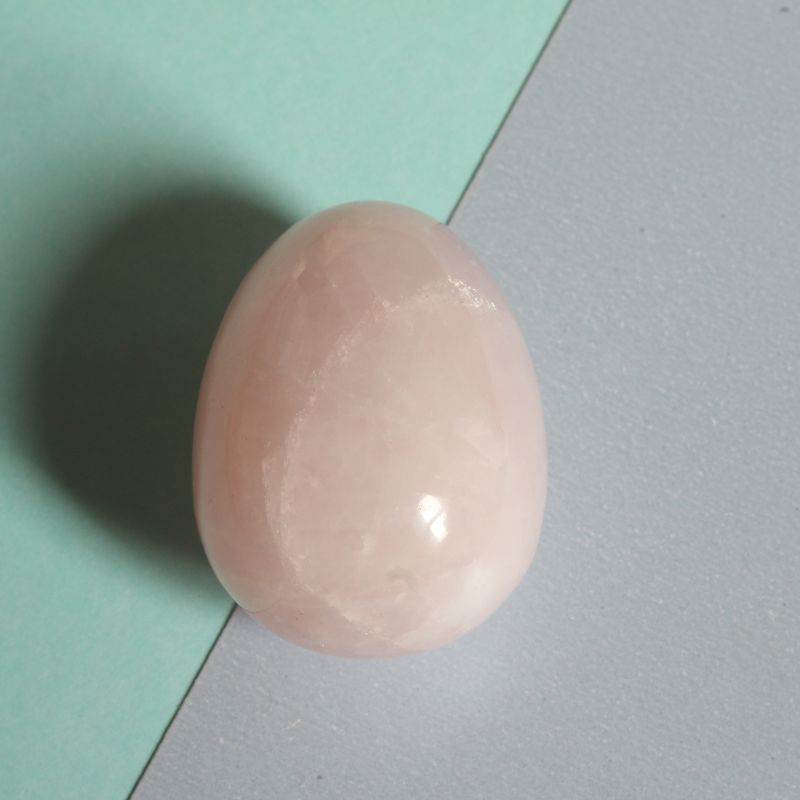 Rose quartz crystal egg - Carathea
