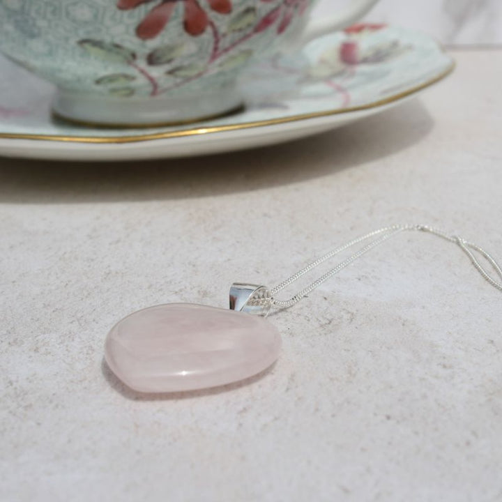 rose quartz heart pendant - Carathea