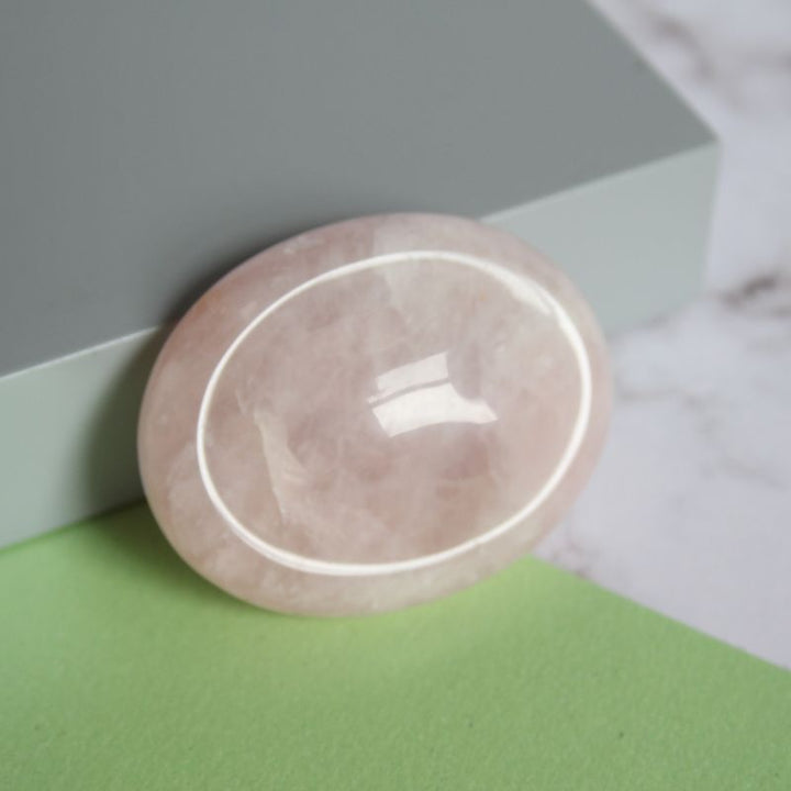 rose quartz thumbstone - Carathea