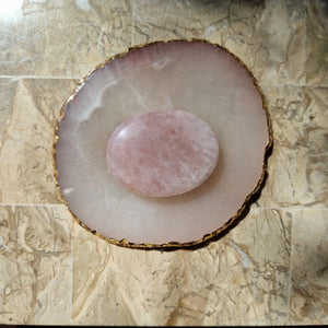 rose quartz thumbstone - Carathea