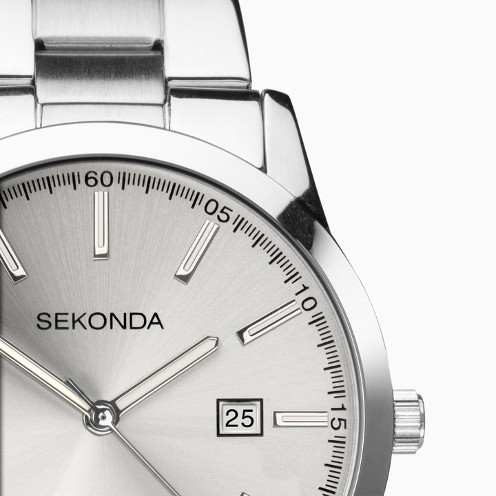 Sekonda silver unisex watch with a stainless steel bracelet.