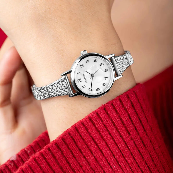 Sekonda Easy Reader watch with a silver case and expander bracelet.