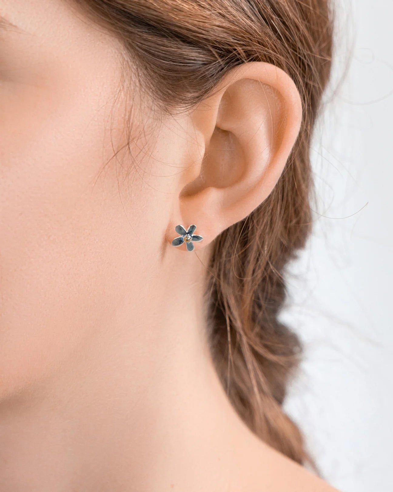 Silver Dainty Flower Stud Earrings