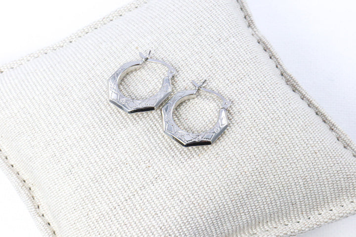 Medium Silver Creole Earrings with Diamond Patterns