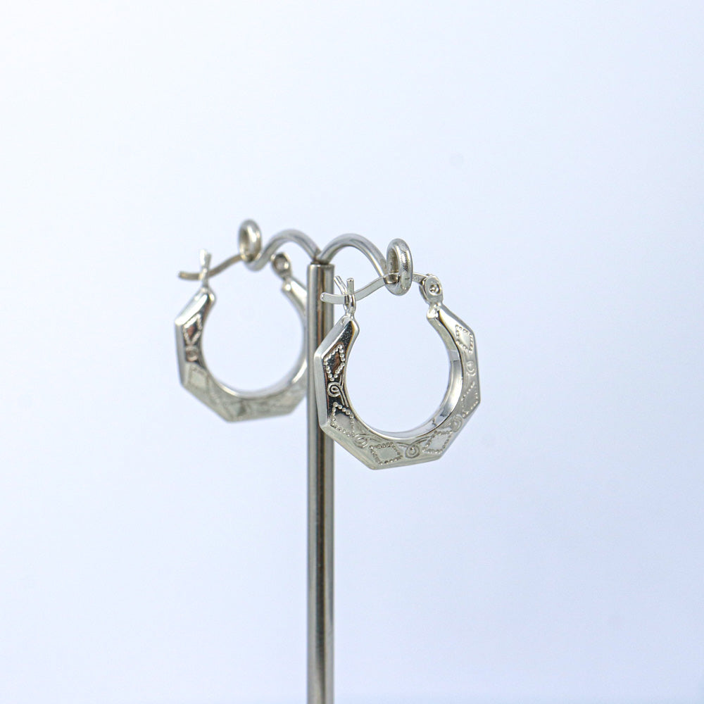 Medium Silver Creole Earrings with Diamond Patterns