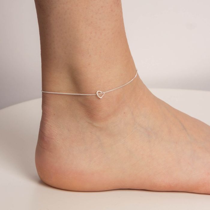 Silver Ankle Chain with Slip-On Heart Jewellery Carathea jewellers 