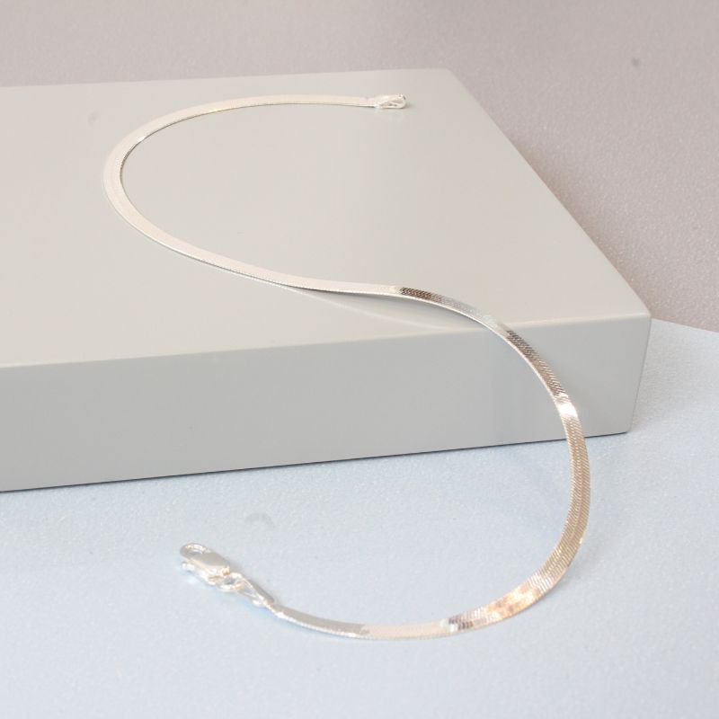 Silver herringbone chain anklet | Jewellery Carathea