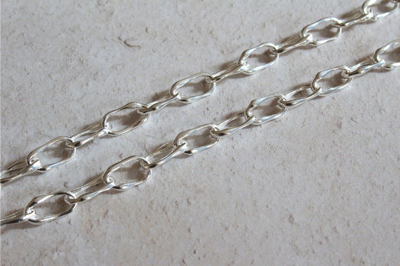 silver organic oval link necklace | Carathea