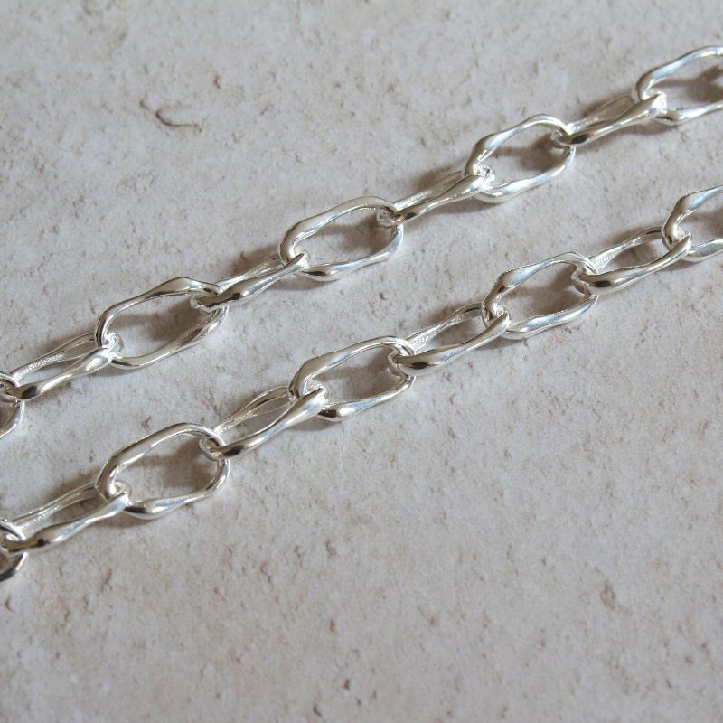 silver organic oval link necklace | Carathea