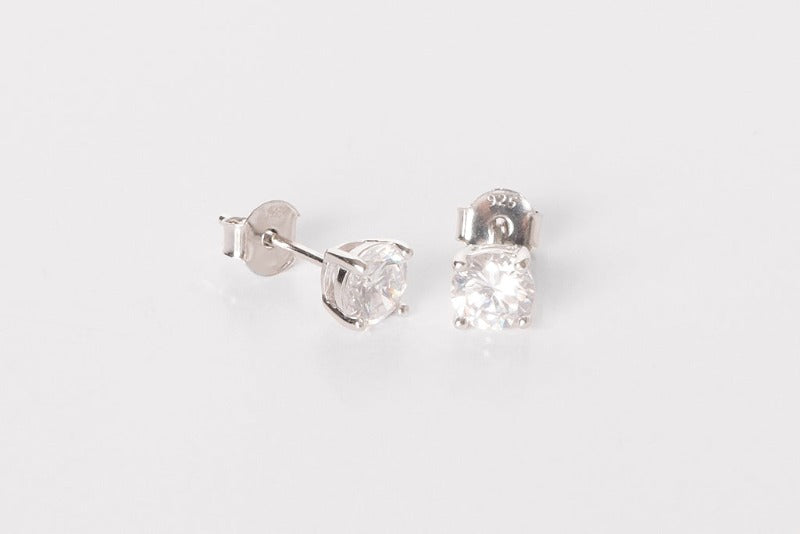 silver cubic zirconia stud earrings | Carathea