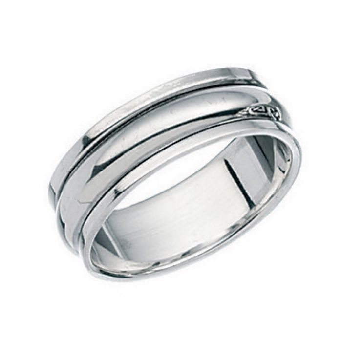 Silver spinner ring for calming focus.