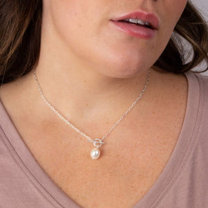 Silver T-Bar Chain Necklace with Baroque Pearl