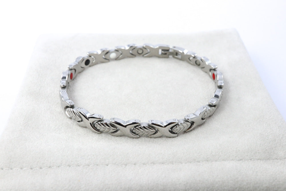 Stainless Steel Magnetic Bracelet with Leaf and Kiss Links