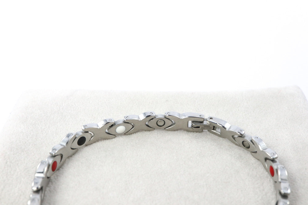 Stainless Steel Magnetic Bracelet with Leaf and Kiss Links