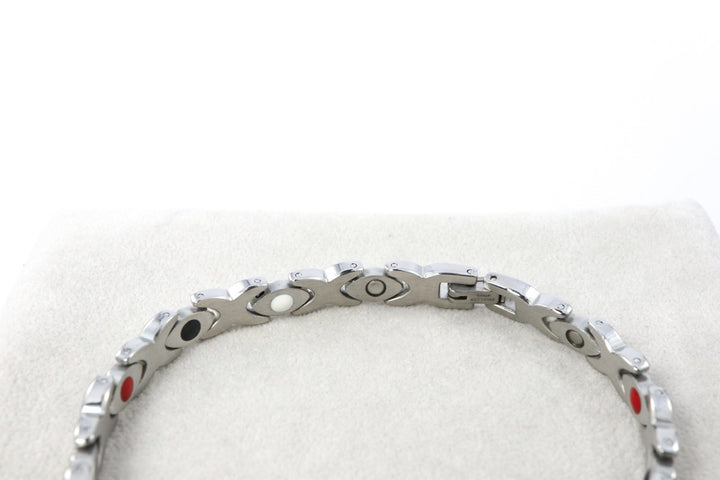 Stainless Steel Magnetic Bracelet with Leaf and Kiss Links