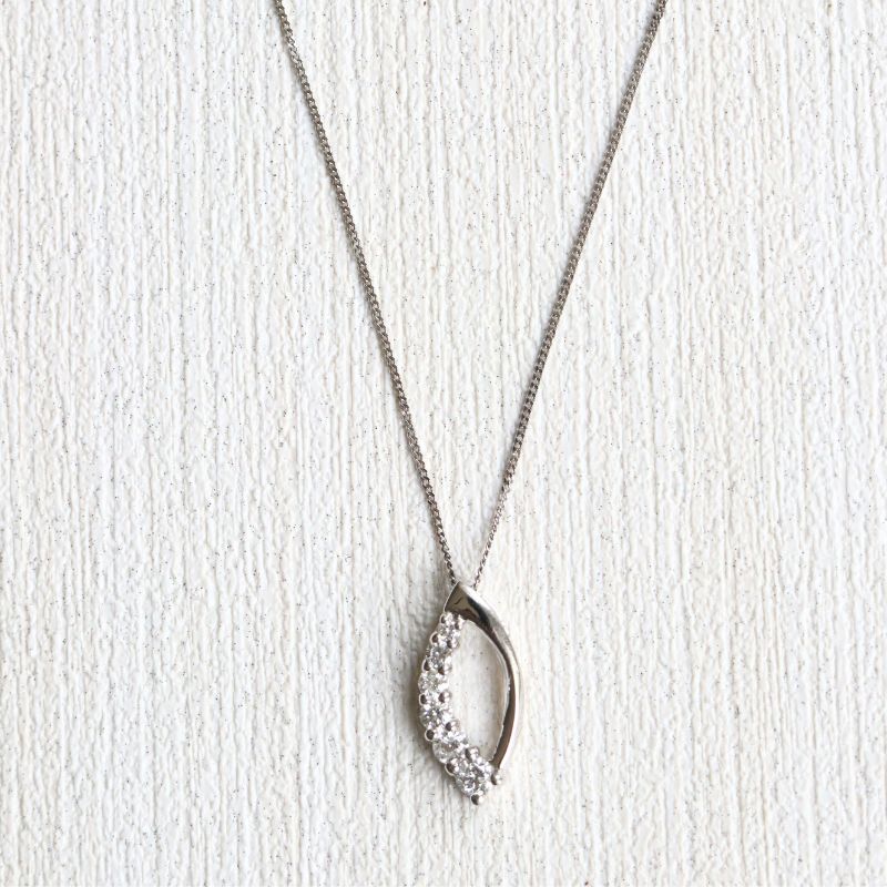 white gold diamond openwork pendant - Carathea