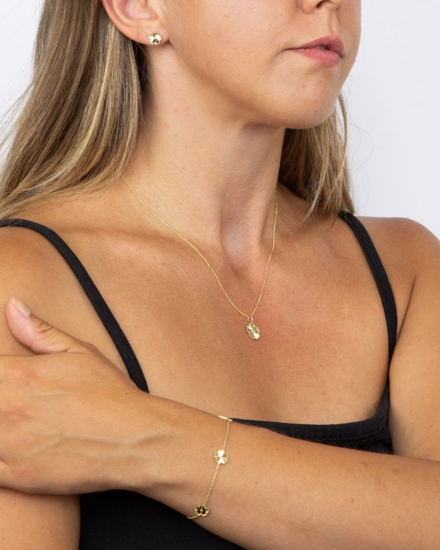 Gold Diamond Cut Flower Pendant Necklaces & Pendants Gecko