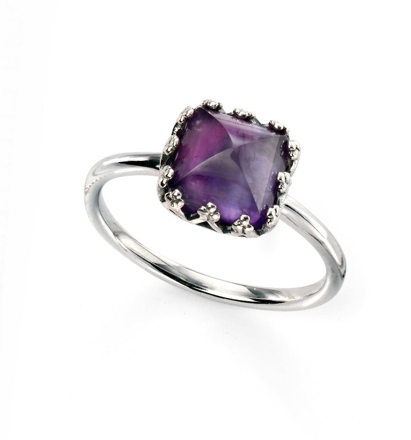 Silver Ring with Cushion Cut Amethyst Rings Gecko 